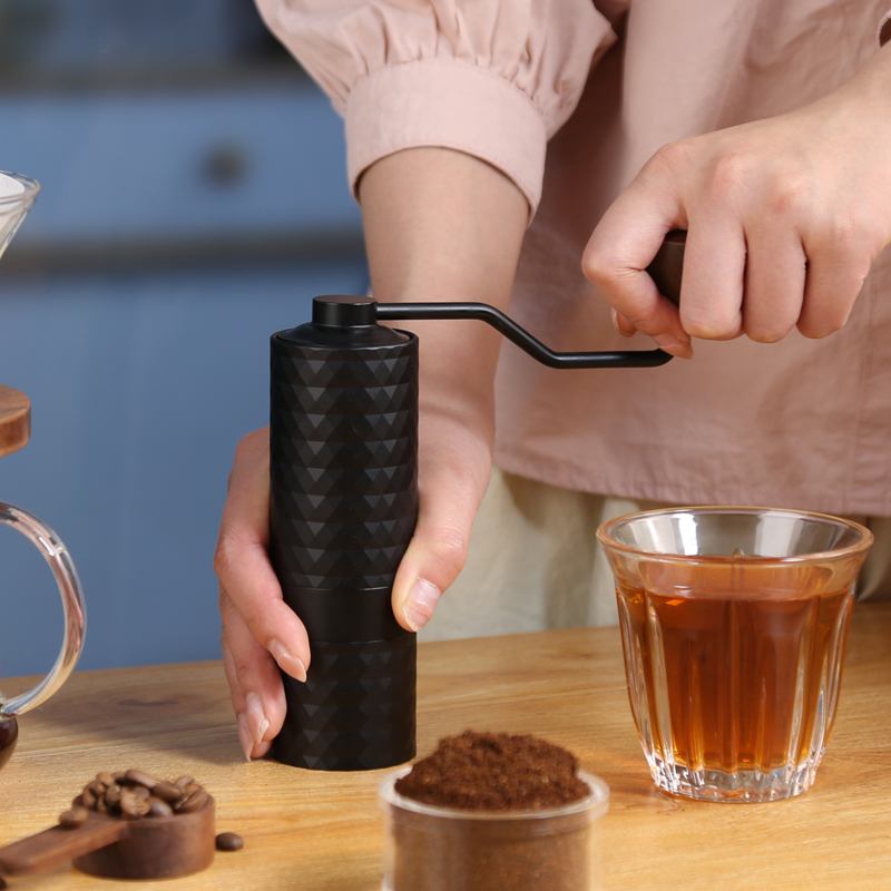 Macinacaffè manuale portatile  - Burr Hand Grinder recensione e prezzo